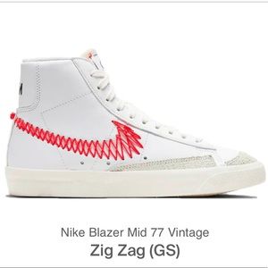 NEW Nike Blazer Mid 77 Vintage zigzag